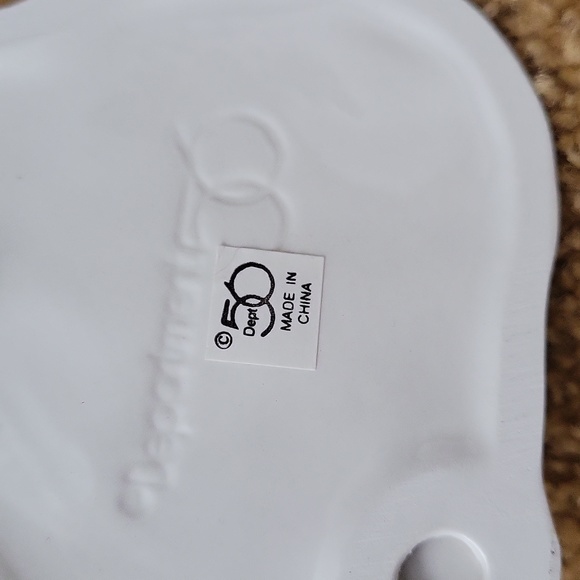 Dept. 56 "Snow Village" Snow Carnival Ice Sculptures - set of 2 - Picture 7 of 9